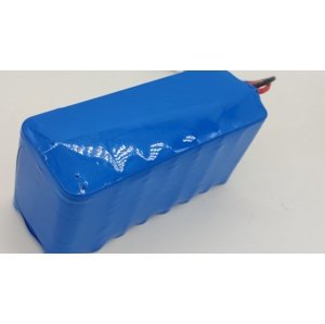 15600mAh 6.4V LiFePo- Zánovní, plně funkční, lehce poškrábaná, outlet RC lodě IQ models