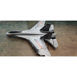 J-11 RC letadlo Chybí špička a kus křídla viz foto, při letu ztrácí výkon, RC letadla IQ models